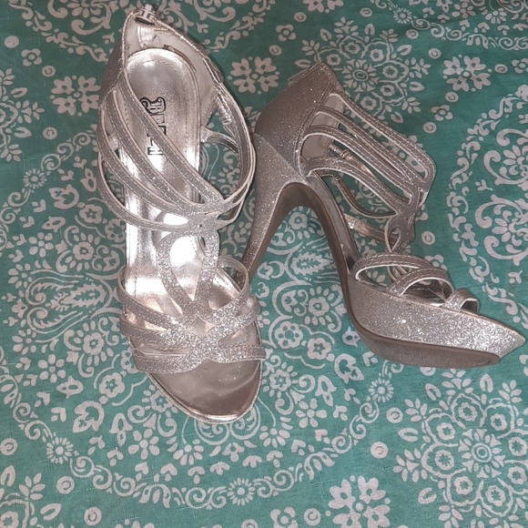 Brash Shoes - Brash women's 4.5 inch high heels